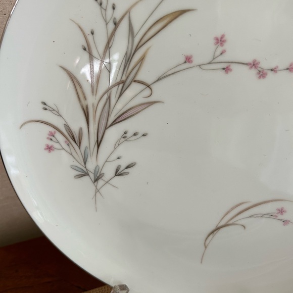 Kings Court China, CAPRI Pattern, Porcelain Dinner Plates, 10 1/4" Japan , - Picture 6 of 8